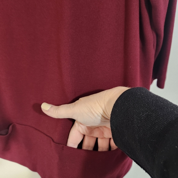 J.Jill Burgundy 3/4 Sleeve Top with Pockets, Size Medium - Picture 3 of 6